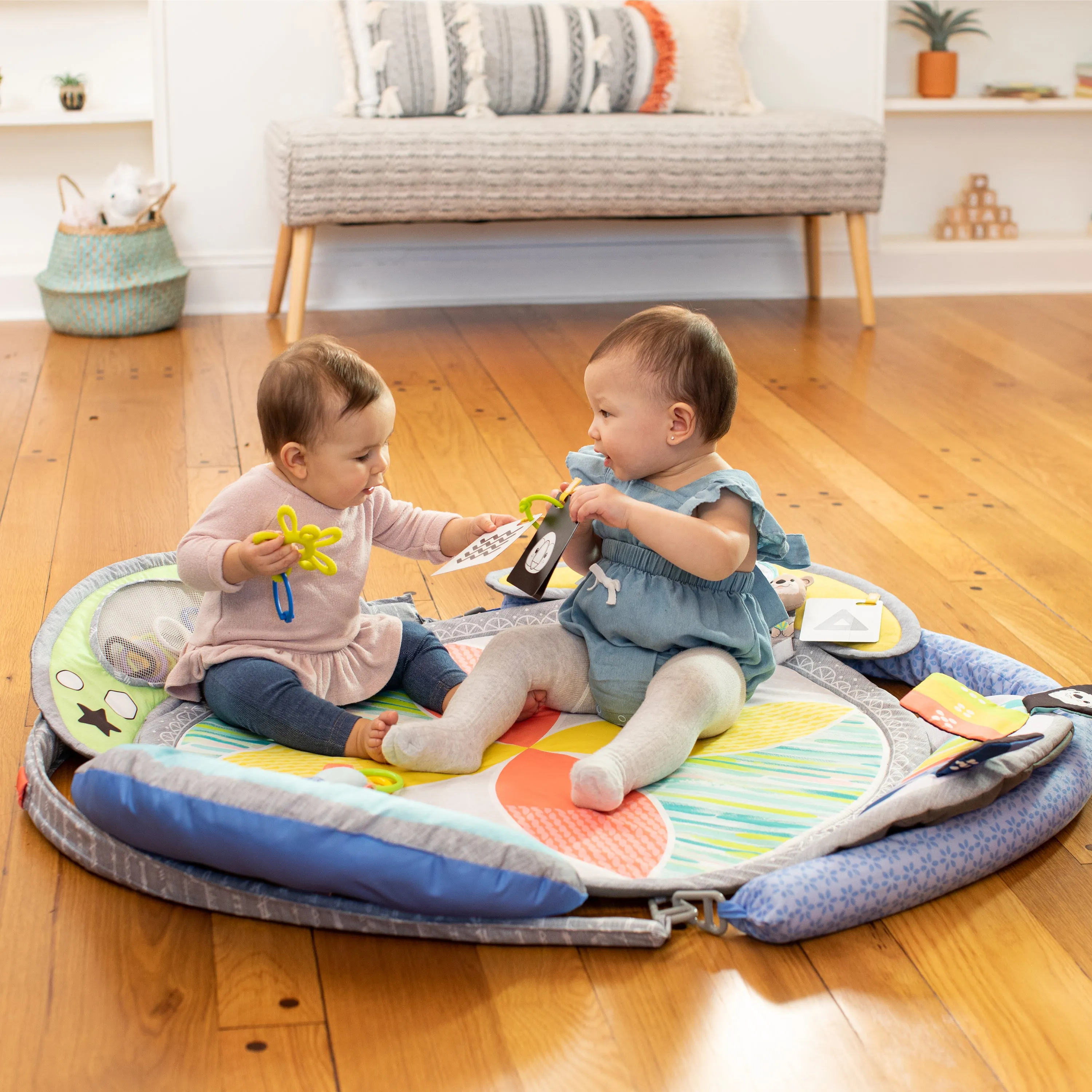 5-IN-1 EPIC DEVELOPMENTAL LEARNING GYM™ GO GAGA