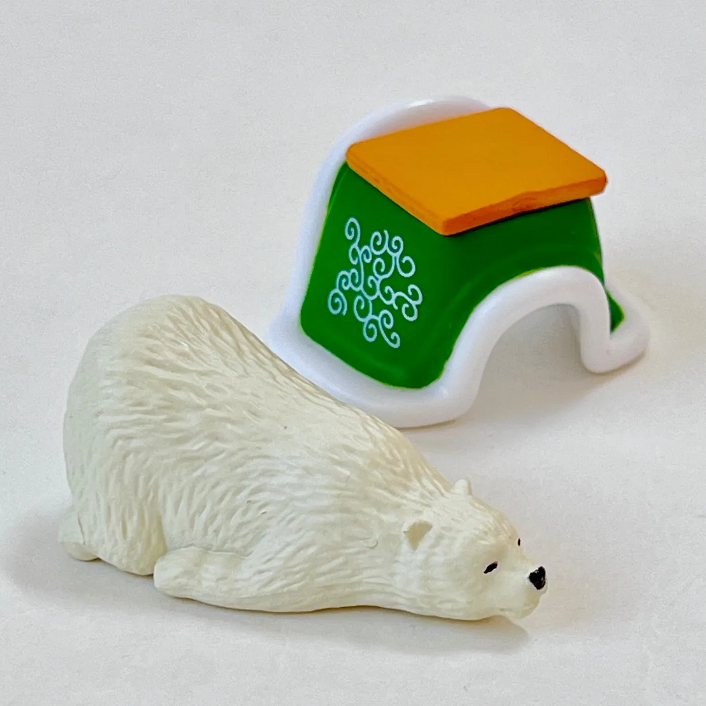 70332 Kotatsu Cold Cozy Animals Figurine Capsule-5