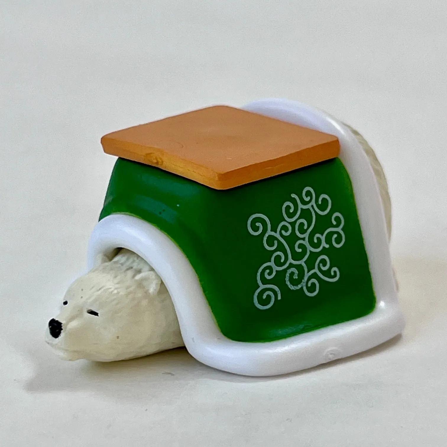 70332 Kotatsu Cold Cozy Animals Figurine Capsule-5