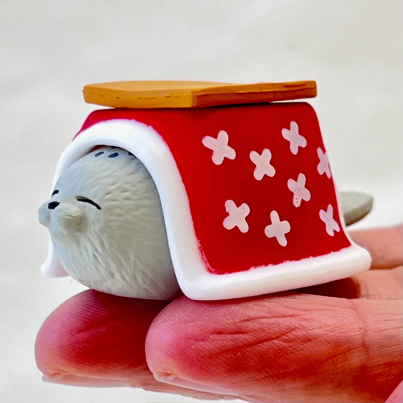 70332 Kotatsu Cold Cozy Animals Figurine Capsule-5
