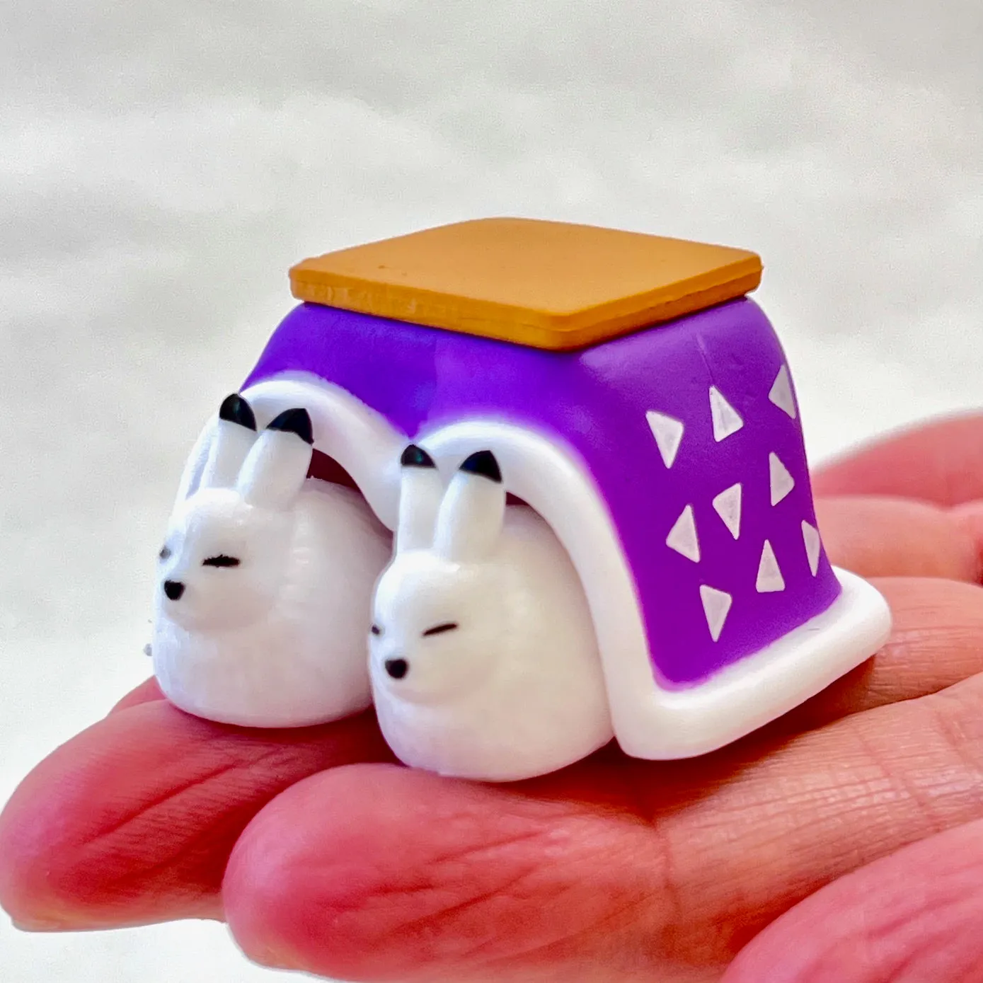 70332 Kotatsu Cold Cozy Animals Figurine Capsule-5