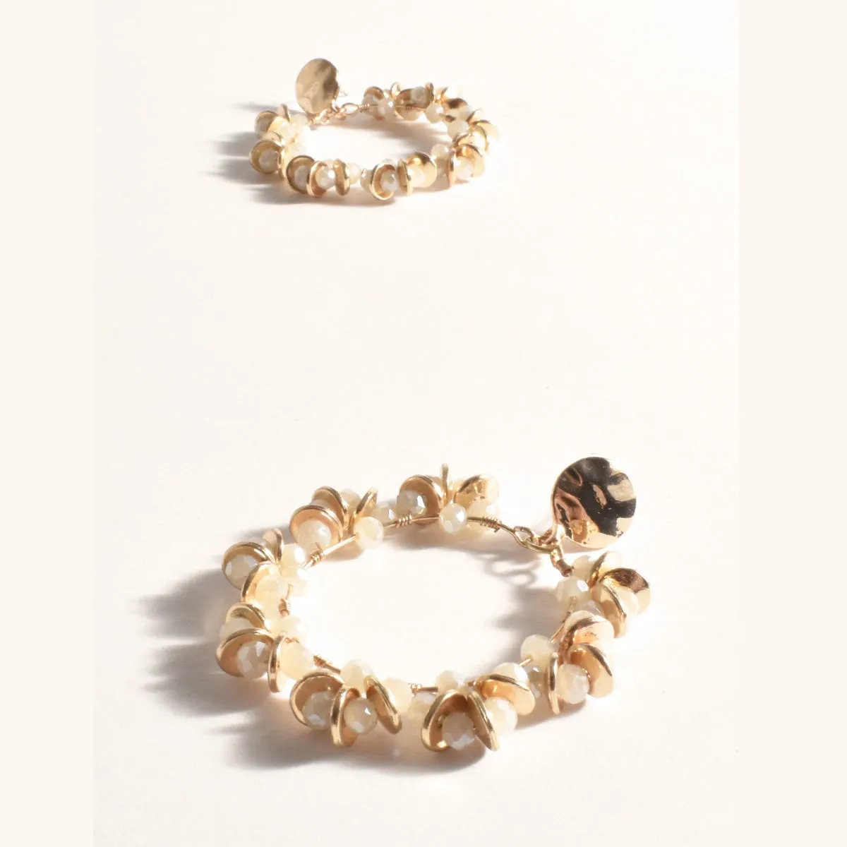 Bead and Metal Wreath Earrings (Cream/Gold)