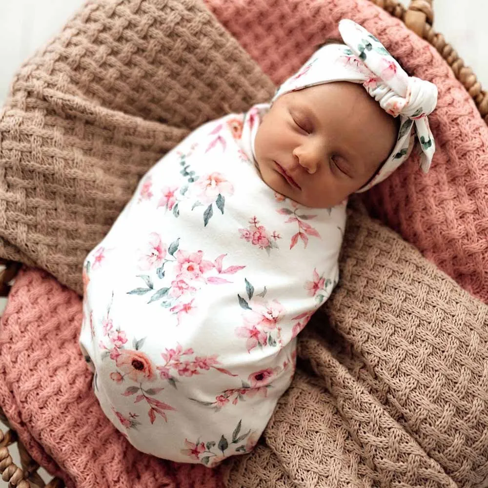 Camille Organic Snuggle Swaddle & Topknot Set