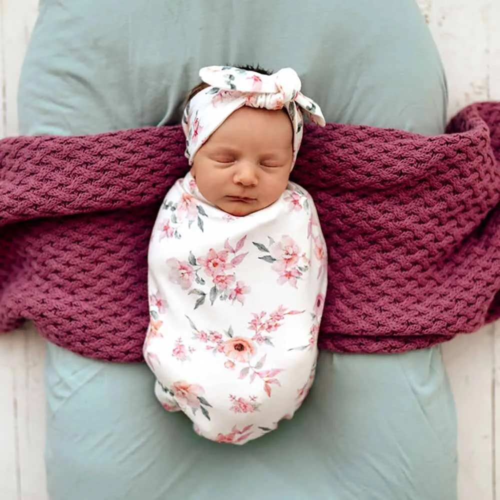 Camille Organic Snuggle Swaddle & Topknot Set