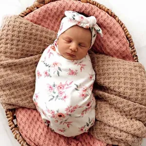 Camille Organic Snuggle Swaddle & Topknot Set