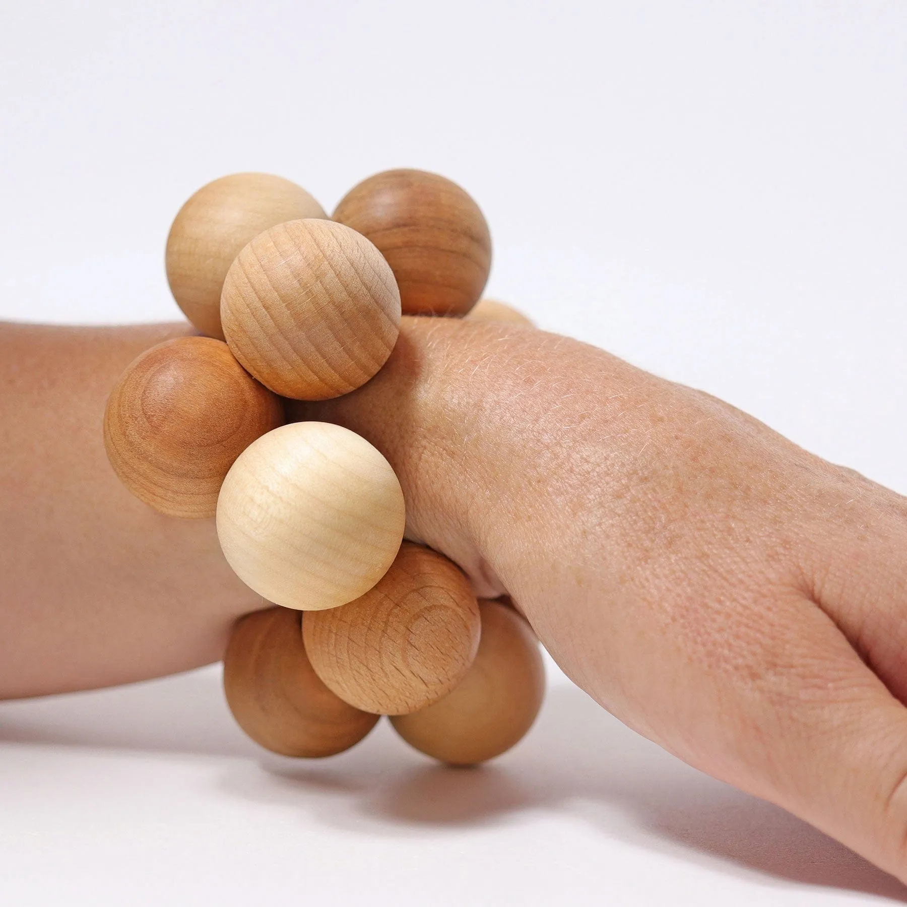 Grimm's Wooden beads grasper