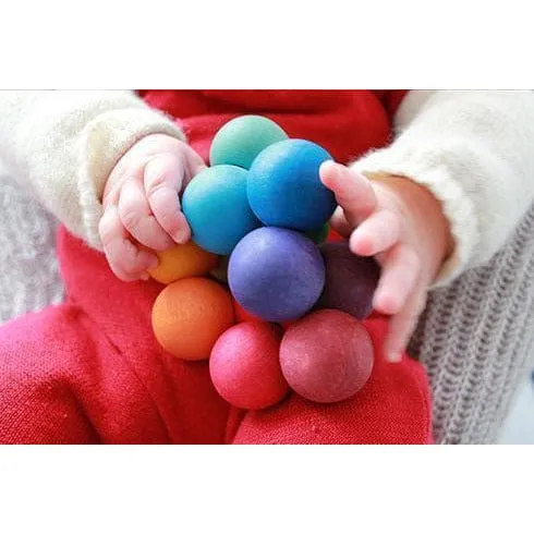 Grimm's Wooden beads grasper